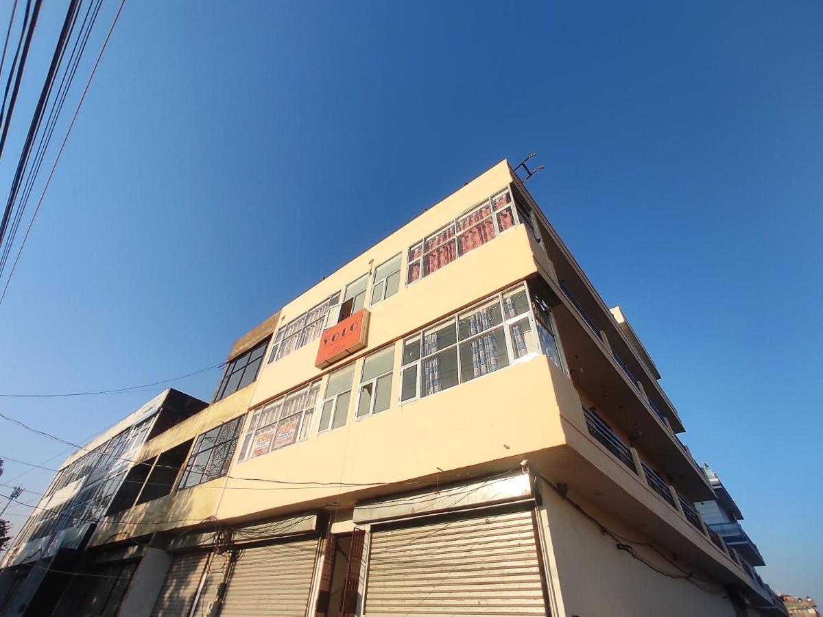 Hotel Yolo- Chandigarh Exterior photo